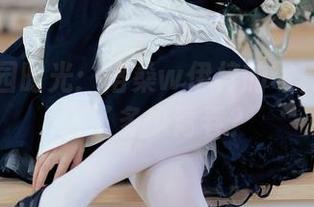 闪回校园时光：洛桑w伊梓的写真照片捕捉了多少青春？