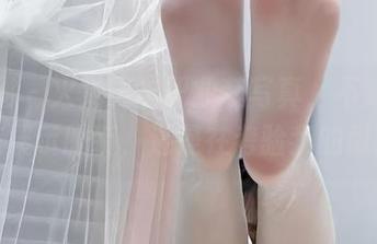 微密圈 – 火龙果羊职业装写真，不知道是她在展示服装，还是在考验我的耐心？