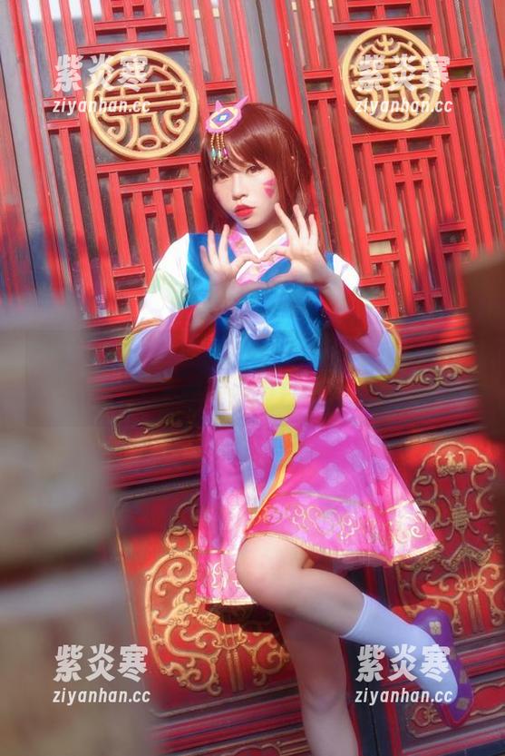 泳装写真大解密！白易子教主的精选，让人心痒痒的夏日气息。