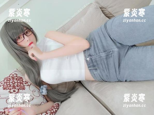 眼酱大魔王w的肉丝图包，无圣光让人想起那些偷偷的瞬间