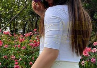 微密圈 – 禅雨儿Lynne白裙最新写真：看得我心里痒痒的，不敢多看一眼！
