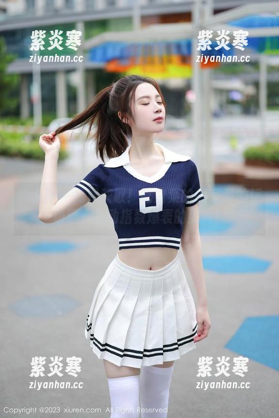秀人网 - 免费获取！吃白菜的vi菜菜的运动照，心动指数爆表的那种！