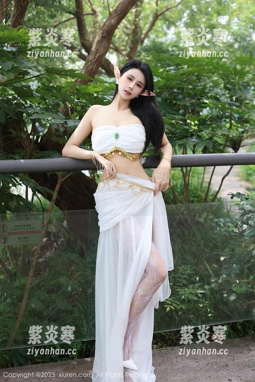 秀人网 - 绝对透明！周思乔Betty的私房美图让心跳加速