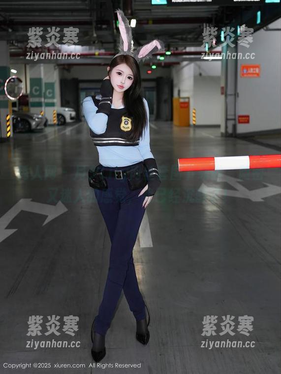 秀人网 - 月夕Lily肉丝套图下载啦，隐密又迷人的感觉，我已经沉醉了！