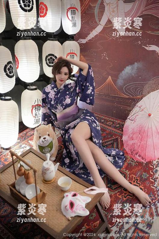秀人网 - 遇见李七喜的裸足，高清原图真的让人忍不住想多看两眼！