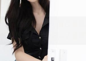 秀人网 – 李佳芮Cherie的白色私拍，明明很简单却又让人落入了迷雾中