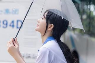 秀人网 – 走进林文文的办公室：图库的无穷资源背后，是怎样的拍摄灵感？