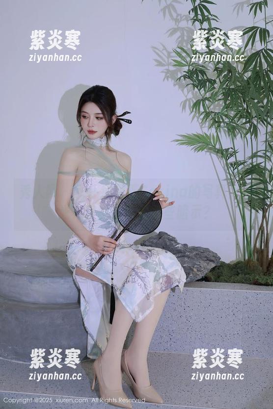 秀人网 - 女仆绮里嘉Carina的写真大放送，套图里藏着哪些暗示？