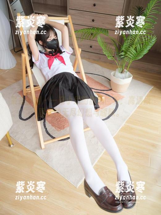 紧急企划 - 一窥小恩的甜心世界：高清原图里的无尽幻想与暧昧。