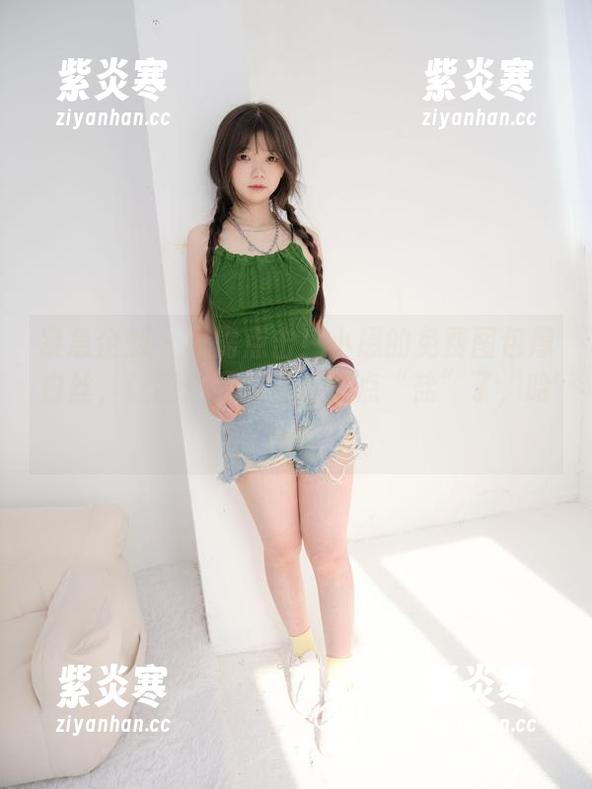 紧急企划 - 只需点击！小恩的免费图包厚白丝，让我想要给生活加点“盐”了，哈哈！