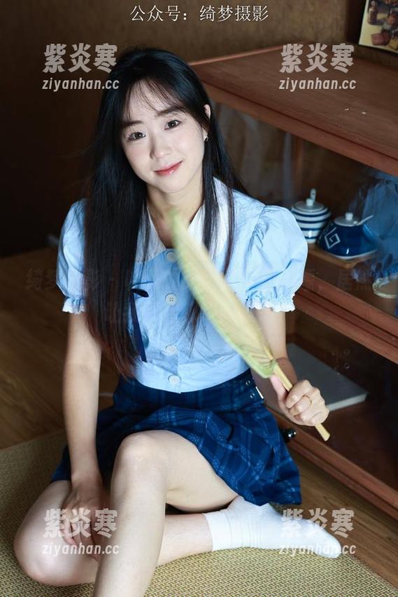 绮梦摄影 - 以凡的眼镜写真集资源，居然让我开始想买眼镜了！