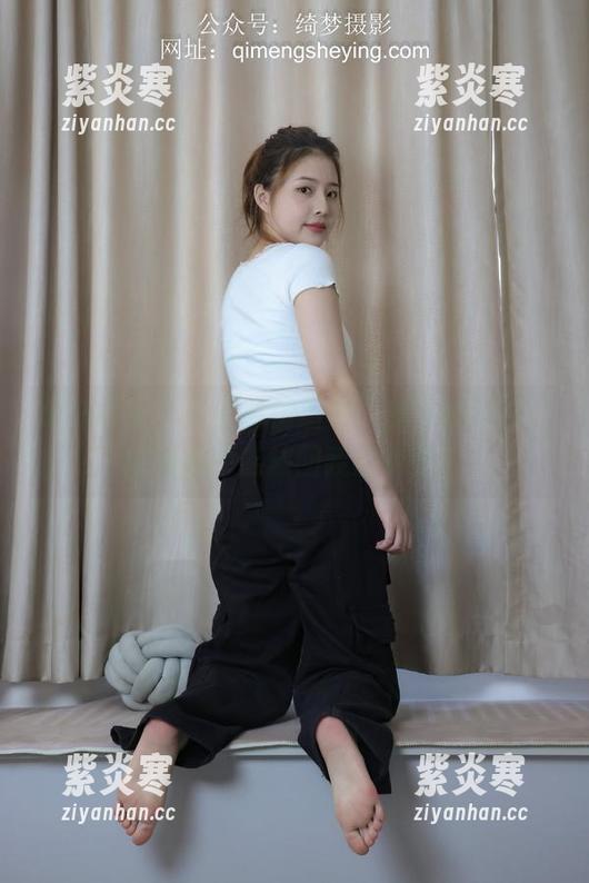 绮梦摄影 - 子涵私房图集：我满心期待，粉色能不能救回我的审美？