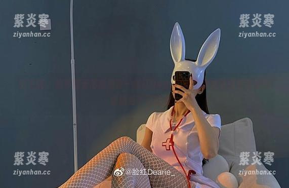 微密圈 - 追寻着无形的线索—脸红Dearie的蒙眼妹子图包带你探索意想不到的美！