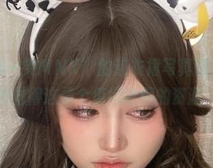 被“芊川一笑MNK”的连衣裙写真圈粉了，真心觉得这是个值得收藏的资源。