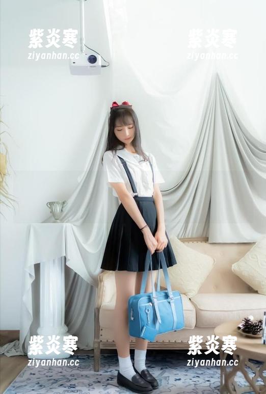 西呱呀呀呀的内衣合集，保准无圣光——好吧，我错了，我真的看过。