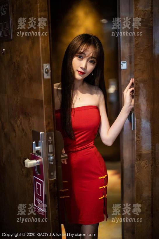 语画界 - 这连衣裙真是让人惊艳，徐莉芝果然不愧是博主，原图免费给你看！