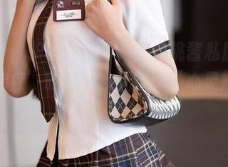 语画界 – 护士？哦不，是蜜桃酱私房图集的‘治疗’时刻，准备接受‘心灵按摩’！