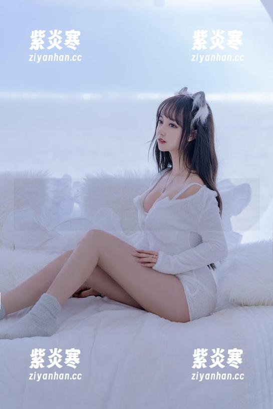 图片大公开！过期米线线和她的红丝绒旗袍，真是个绝妙的搭配，更新惊喜多多！