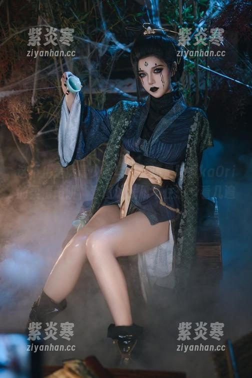 这不止是清晨少女写真，还是阿薰kaOri的柔情陷阱，套图让我忍不住想多看几遍。