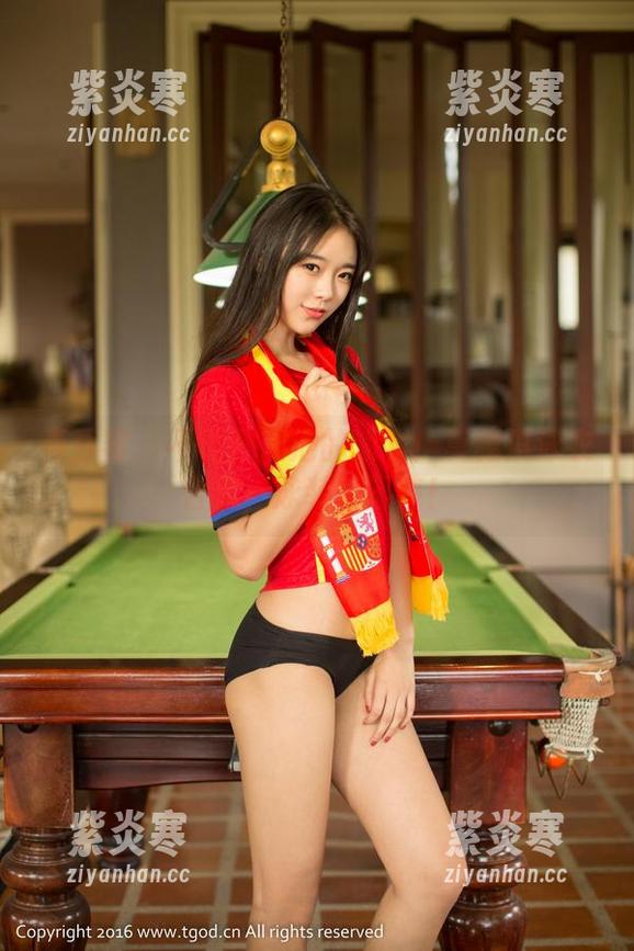 青豆客 - 不再是泳池的凉水！莫雅淇泳衣合集，泳装秀不停！