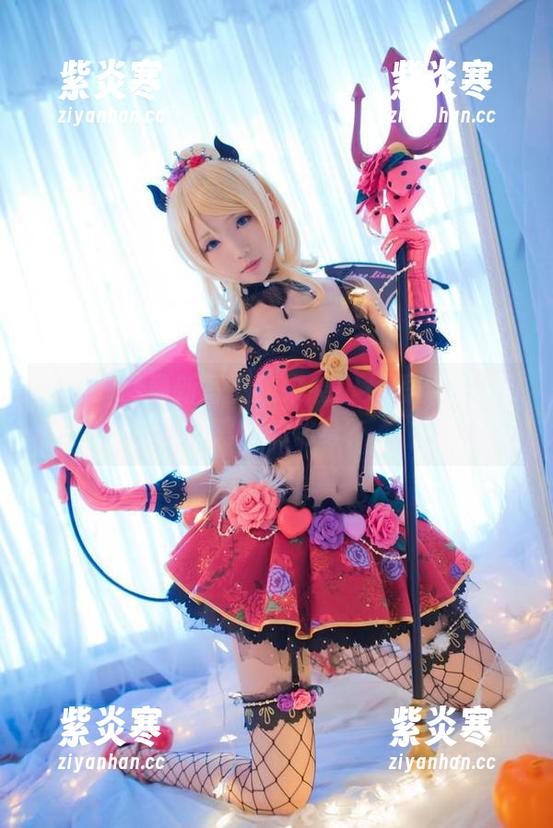 青青子Js最新写真集来袭！女恶魔竟是心灵鸡汤的化身？