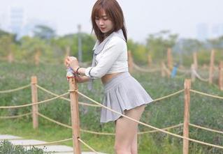 魔镜街拍：表妹来了，写真合集里藏着的不止是照片，还有故事！
